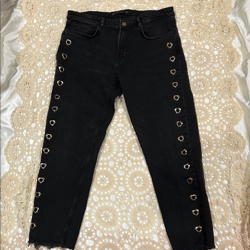 Zara Black Cropped Jeans with Heart Accents